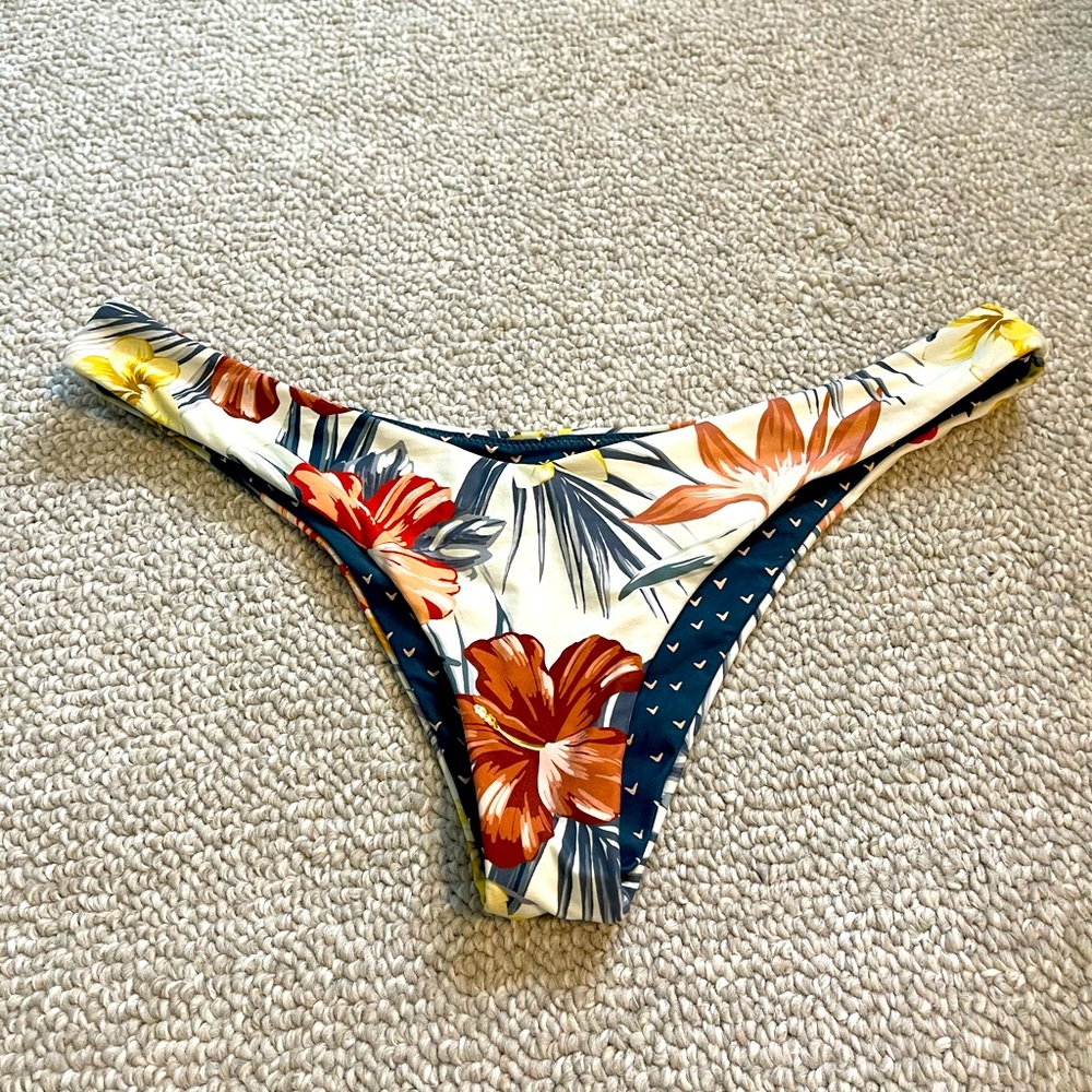 Rip Curl bare cheeky bikini bottoms